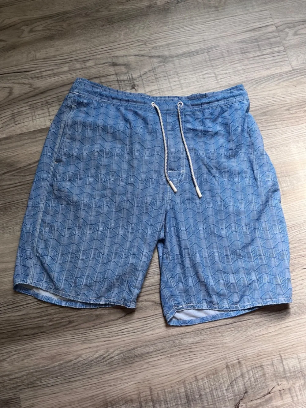 LOT OF 2 Pairs Johnnie-O Swim Trunks Lined Men's Size large